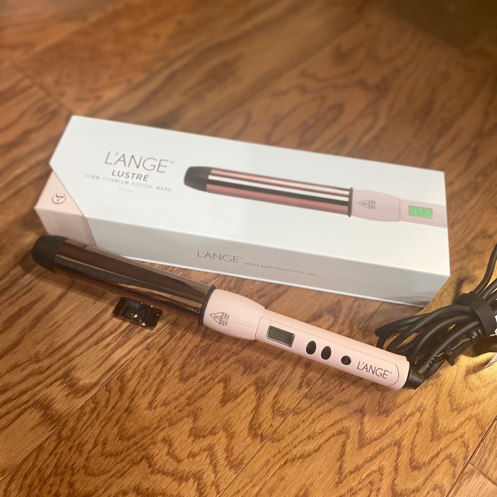 L’ANGE LUSTRE 32MM TITANIUM WAND WITH STAND